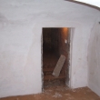 Vstup do chodby kde byl nouzov� v�lez, dnes zazd�no.