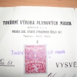 Tov�rn� v�roba plynov�ch masek, Praha 1933, detail raz�tka